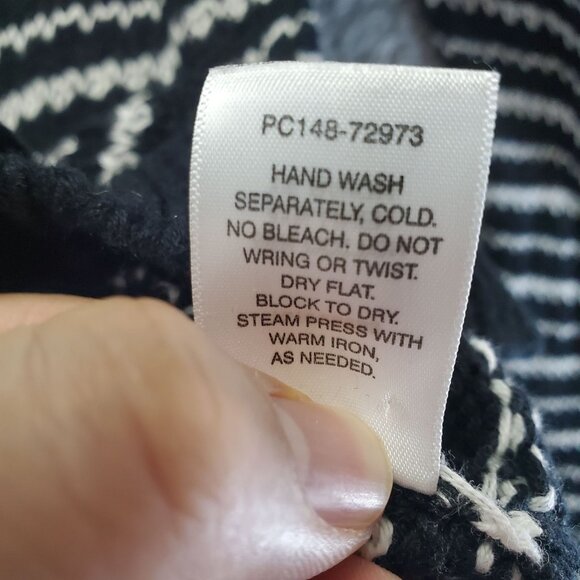 Pendleton Sweater Womens Large Petite Black & White Striped Button Knit Cardigan - Picture 4 of 9